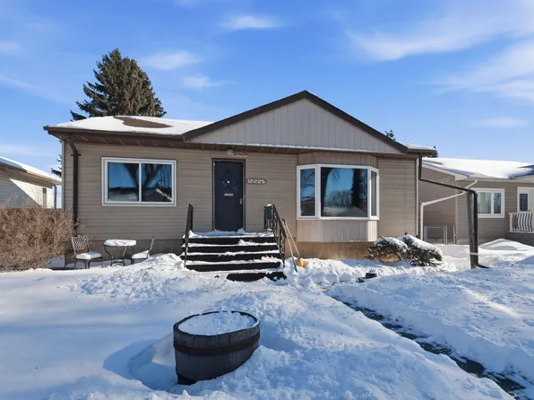 12225 134th St NW, Edmonton, AB T5L 1T8