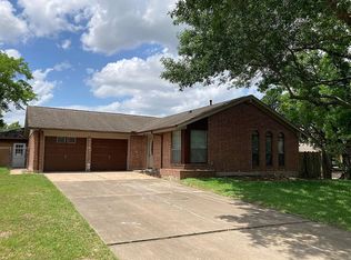 2402 Woodsdale Blvd, Houston, TX 77038
