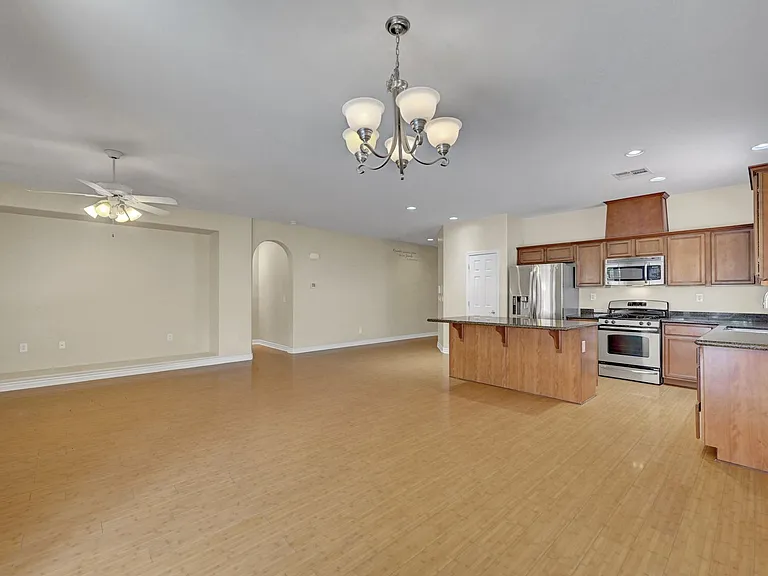 10240 Gladstone Peak St N — Photo 15