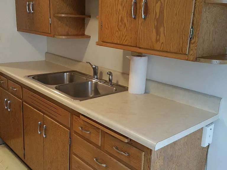 222 W 6th St #1/2 — Photo 2