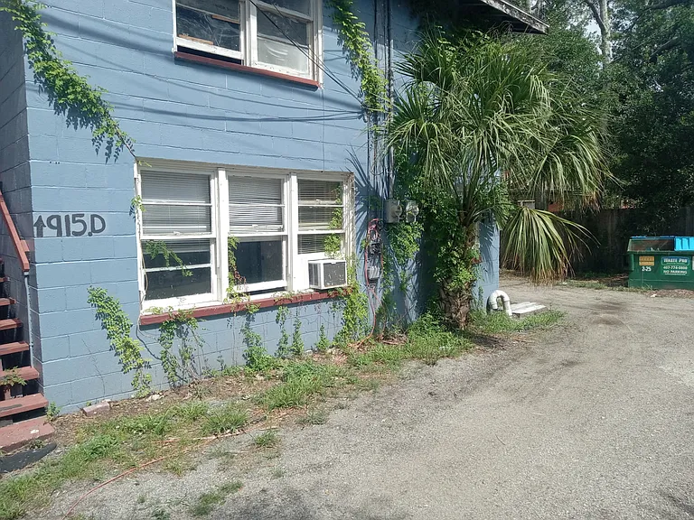 915 Park Ave #C — Photo 2