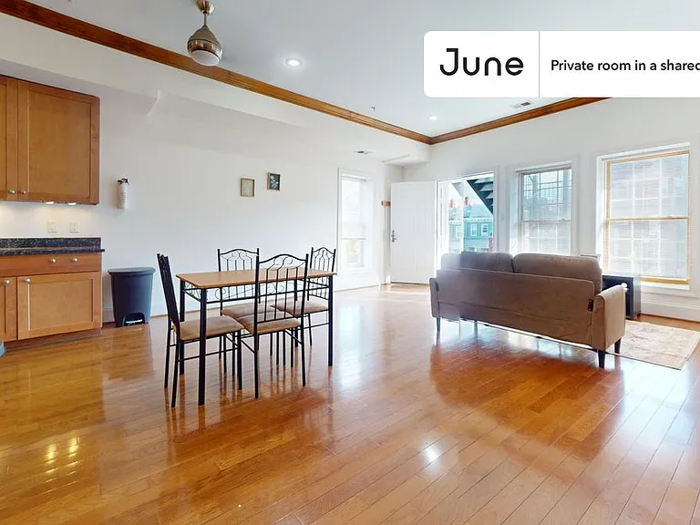 1337 Girard St NW #A — Photo 9