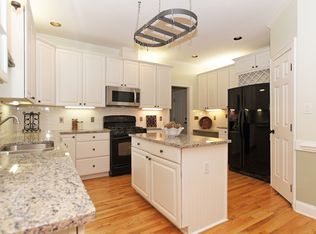 304 Cherry Laurel Dr, Clayton, NC 27527