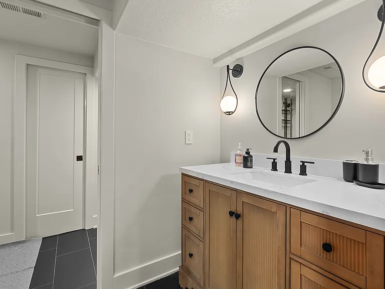 2019 W 81st Ter — Photo 33
