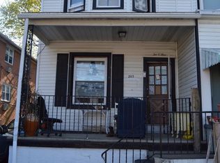 205 Holmes Rd, Holmes, PA 19043