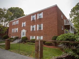 276 Albion St APT 1, Wakefield, MA 01880