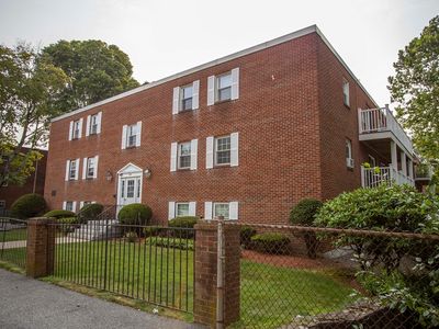 276 Albion St APT 1, Wakefield, MA, 01880