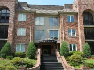 14316 Conway Meadows Ct E APT 304, Chesterfield, MO