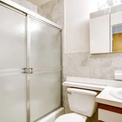 Rented by Compass | media 22