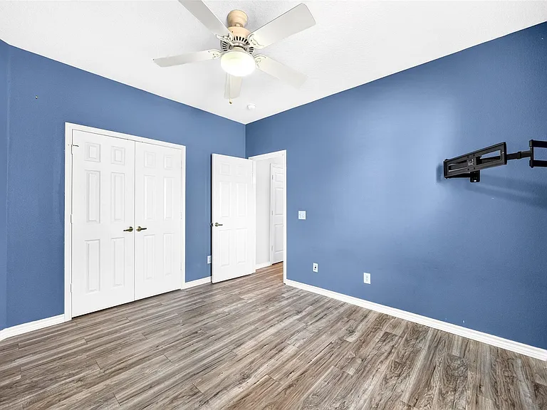 11214 Hillside Glen Trl — Photo 35