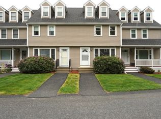 53 Merrimack Meadows Ln #53, Tewksbury, MA 01876