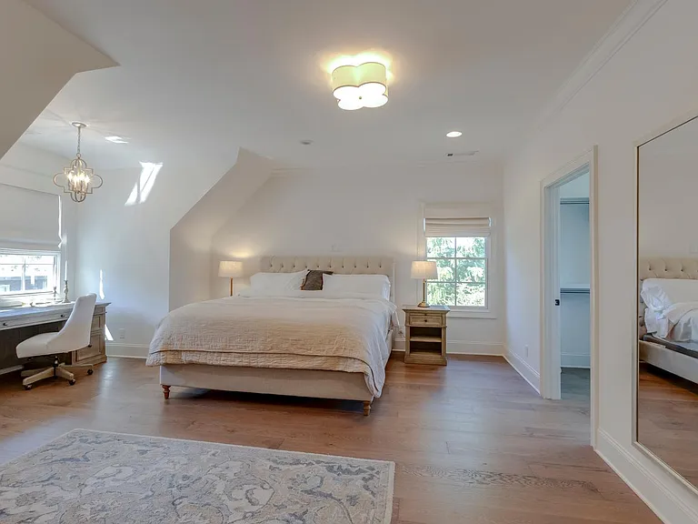 1906B Bernard Ave — Photo 19