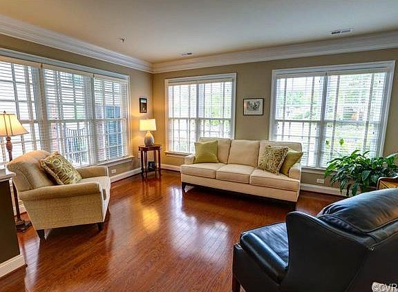 2nd image of 1215 Tilbury Ln