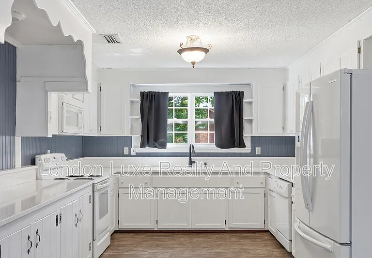 9246 Bearden Rd — Photo 21