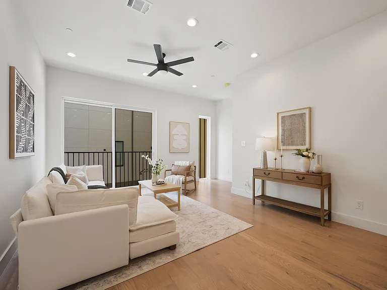 4517 Munger Ave #101 — Photo 38