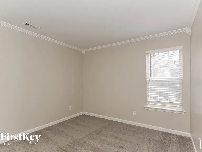 6111 Forest Pond Dr — Photo 12