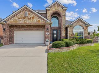 932 Yucca Ct, Burleson, TX 76028