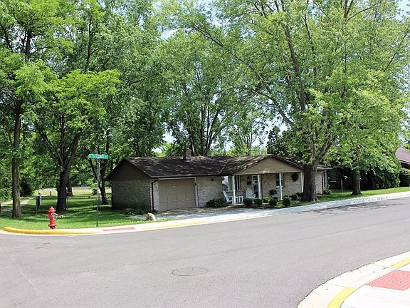 2nd image of 180 N 2nd St