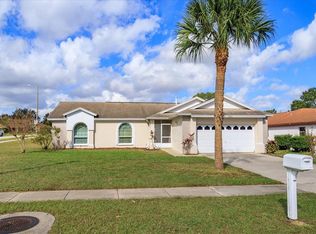 15934 Hidden Lake Cir, Clermont, FL 34711
