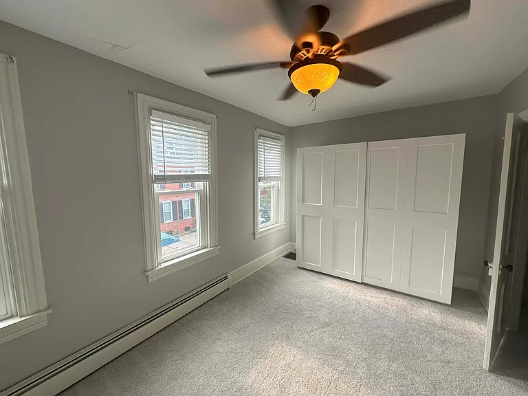 417 N Mary St — Photo 22