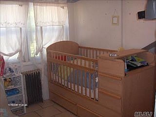 5th image of 64 Mount Joy Ave