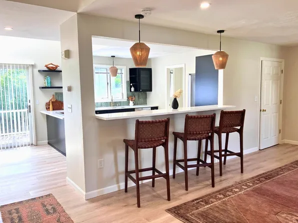 64 Peabody Rd #G, Shirley, MA 01464