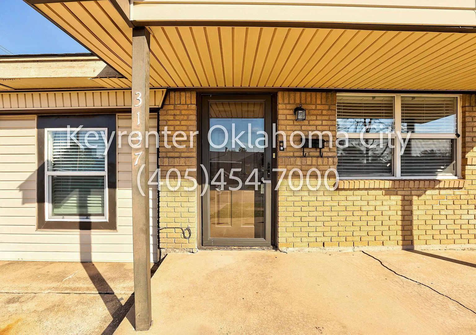Cozy 4-Bedroom Home Near Oklahoma City Community College — Photo 4