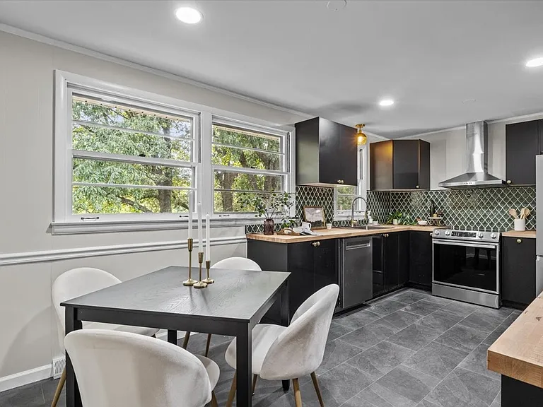 418 McDonald Dr — Photo 10