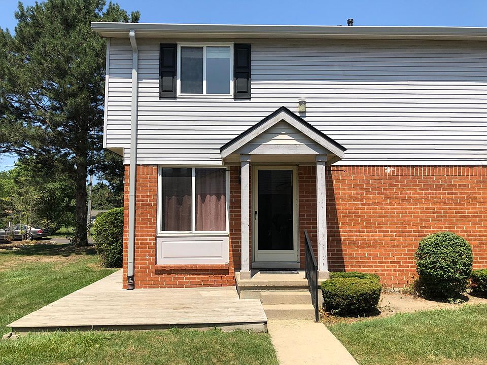 1st image of 2320 Orchard Crest St