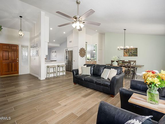 5th image of 13349 W CAMBRIDGE Avenue