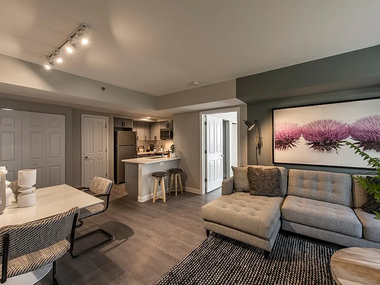 Cambridge Park Apartments — Photo 13