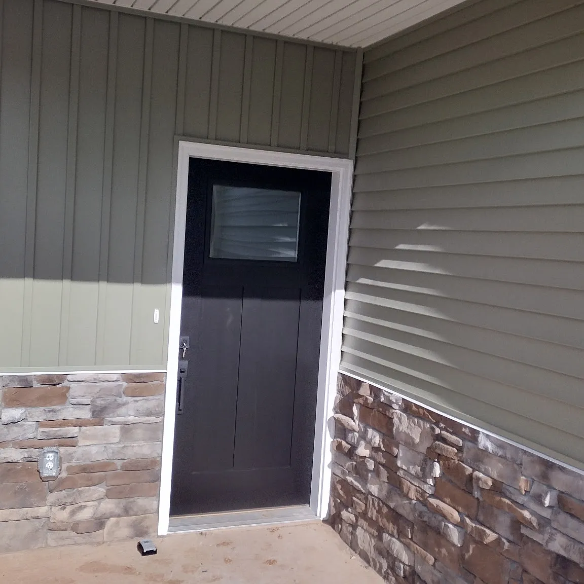 3 bed, 2.5 bath, 2250 sqft, $2,800 — Photo 4