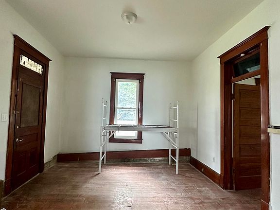 2nd image of 1223 23rd St