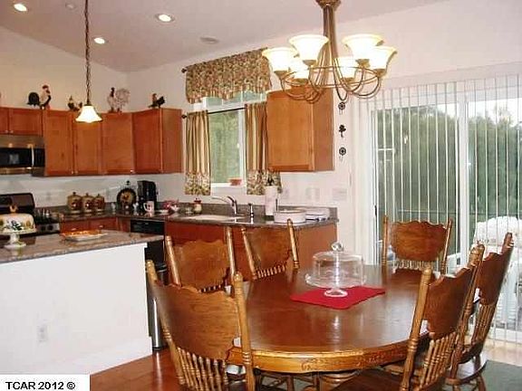 3rd image of 299 Woodside Dr