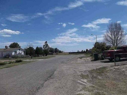 2nd image of 262 E Rolling Hills Dr