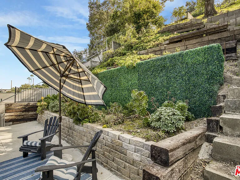 4110 Vanetta Pl — Photo 30