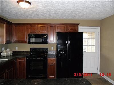 4th image of 309 Dain Tree Dr
