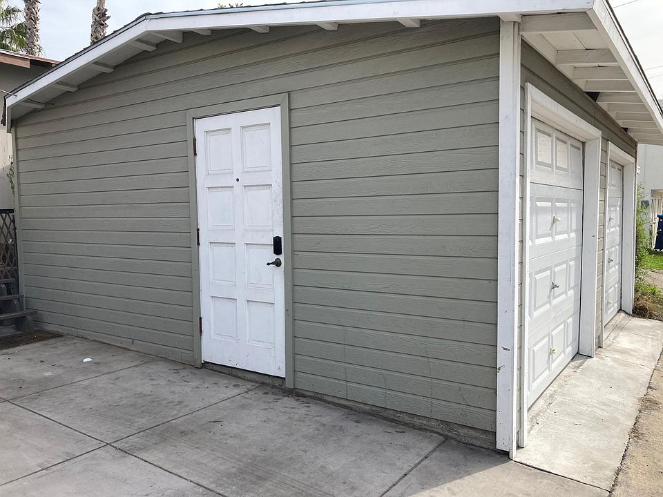2nd image of 2575 University Ave