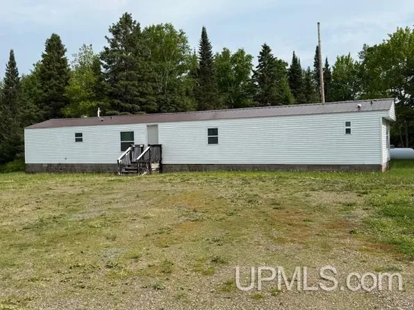 5521 First Crossing Rd, Florence, WI 54121