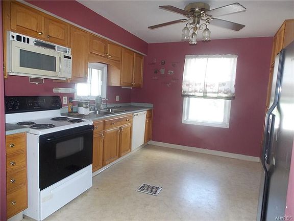 5th image of 375 Hinman Ave