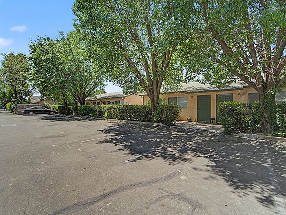 2nd image of 5757-5771 Arboga Rd #5759-A