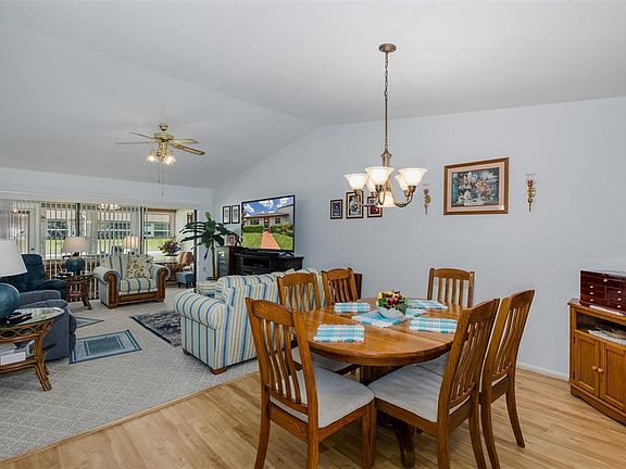 4th image of 7834 Radcliffe Cir
