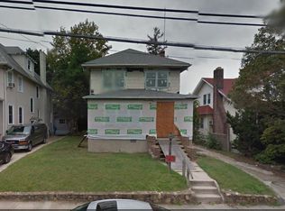 423 Ocean Point Ave, Cedarhurst, NY 11516