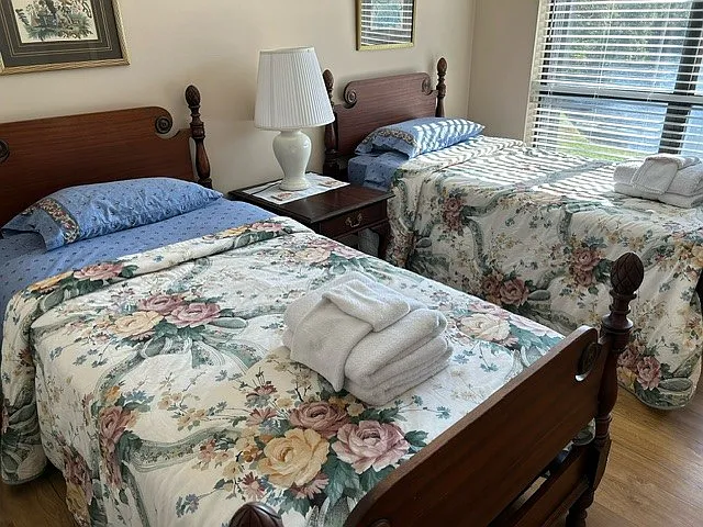 2nd bedroom upstairs