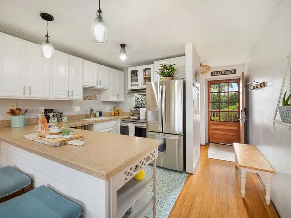 3411 Wilcox Rd #B27, Lihue, HI 96766