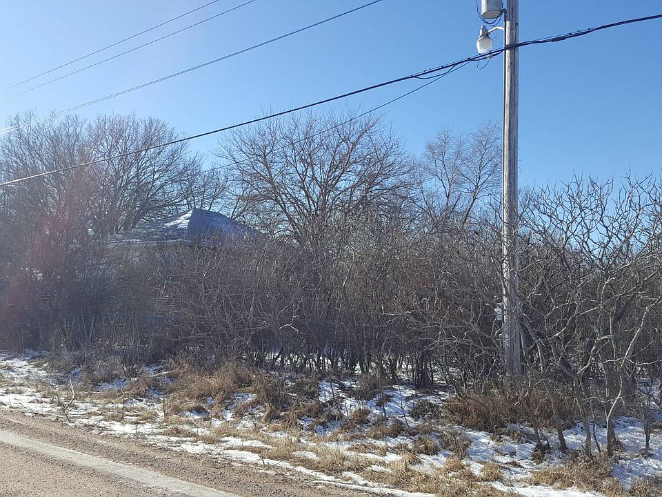 2nd image of 1816 15th Rd