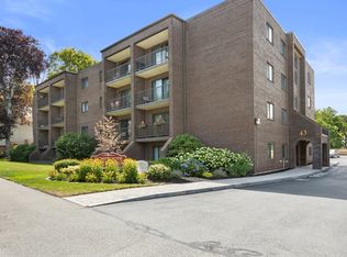 43 Pomeworth St APT 28, Stoneham, MA 02180