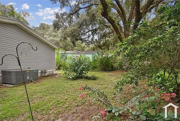 10609 Bay Hills Cir — Photo 37