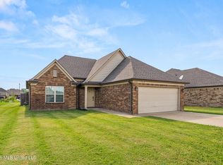 1195 E Lake Blvd, Robinsonville, MS 38664
