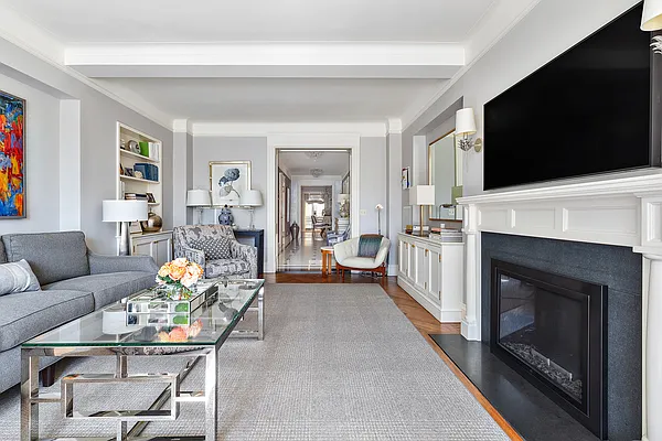 Rented by Compass | media 19